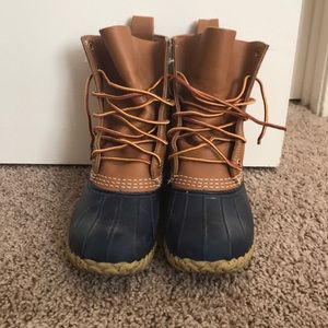 LL Bean Boots in chestnut and navy.